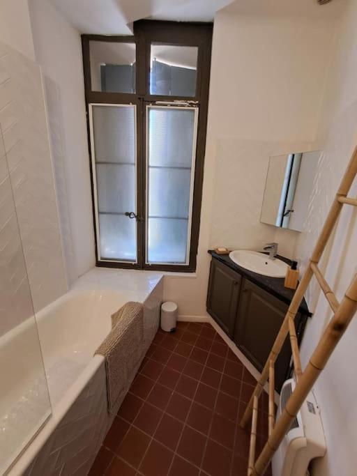 Hypercentre, Appartement Coquet En Rez-De-Chaussee แปร์ปินญอง ภายนอก รูปภาพ